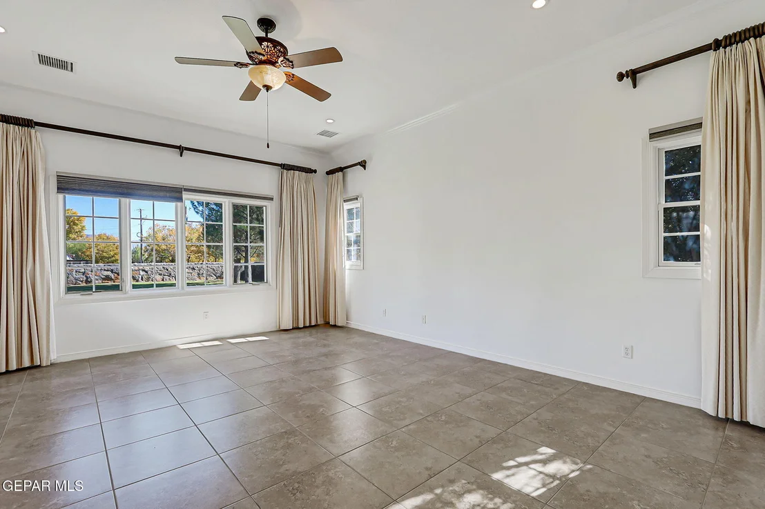 Photo of 5540 Westside Drive