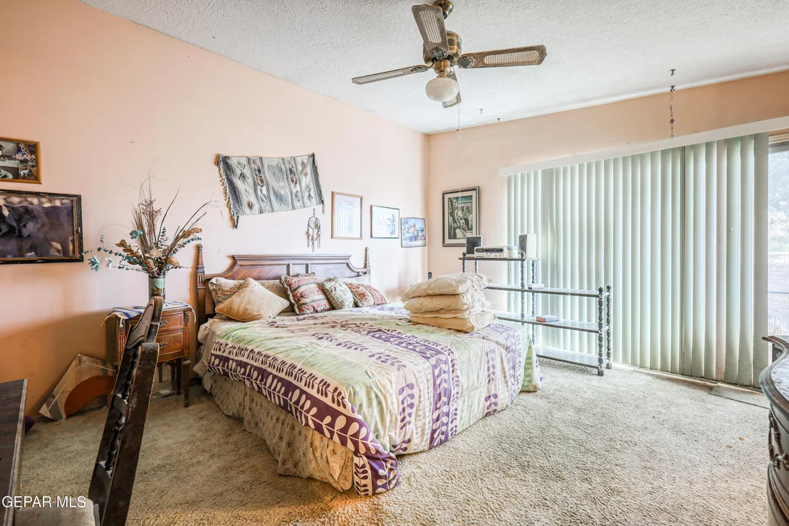 Photo of 220 MOONGLOW Drive