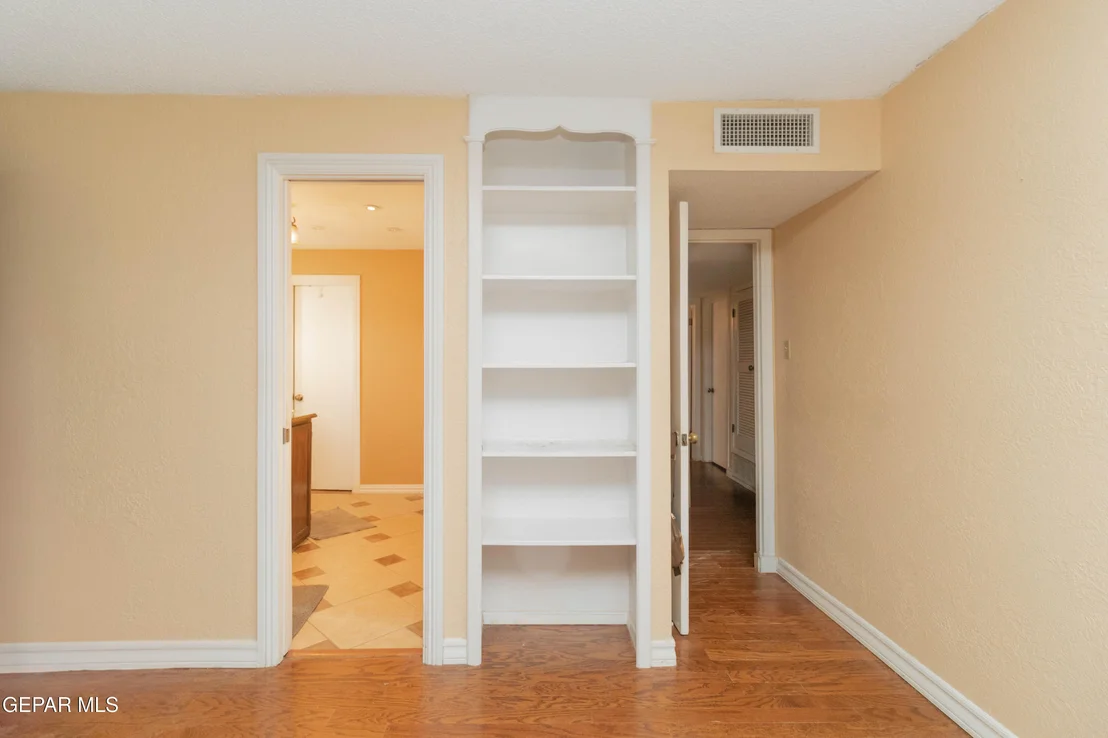 Photo of 717 FRONTERA Road