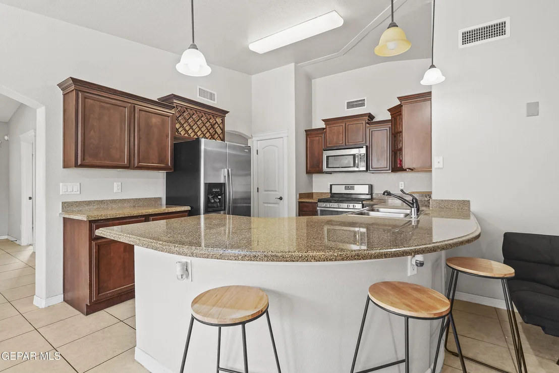 Photo of 3265 MAPLE POINT Drive