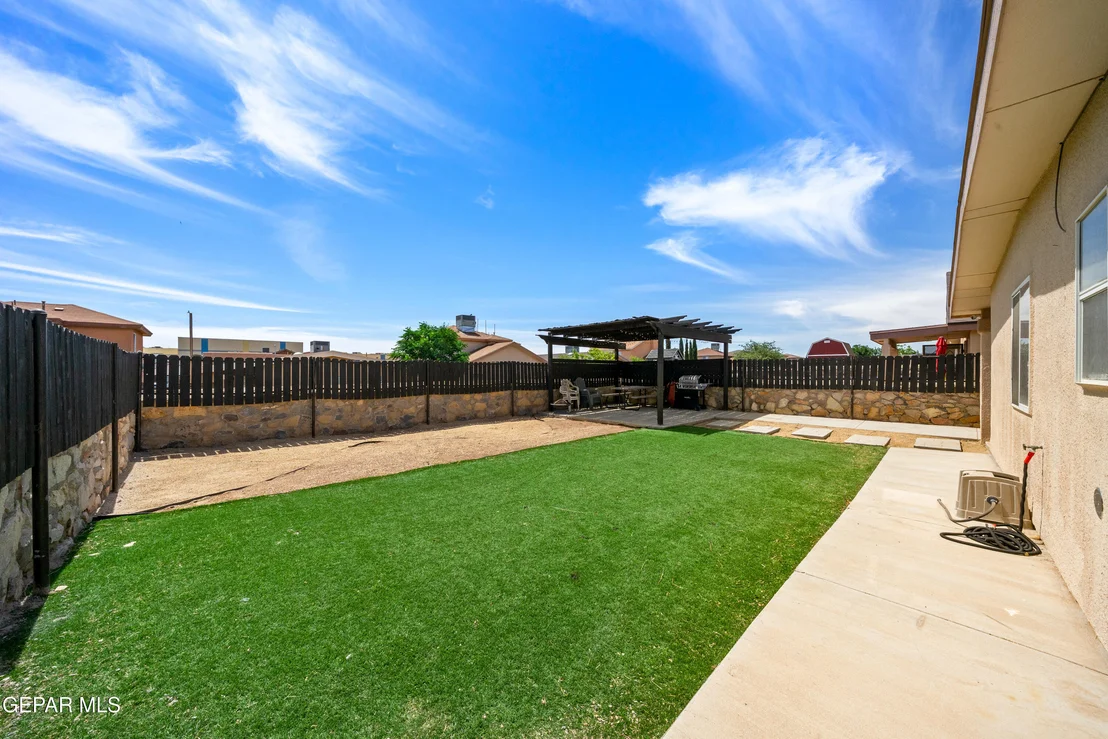 Photo of 11916 AUBURN SANDS Drive