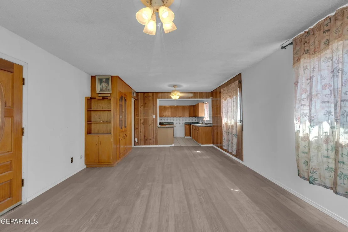 Photo of 3601 Truman Avenue