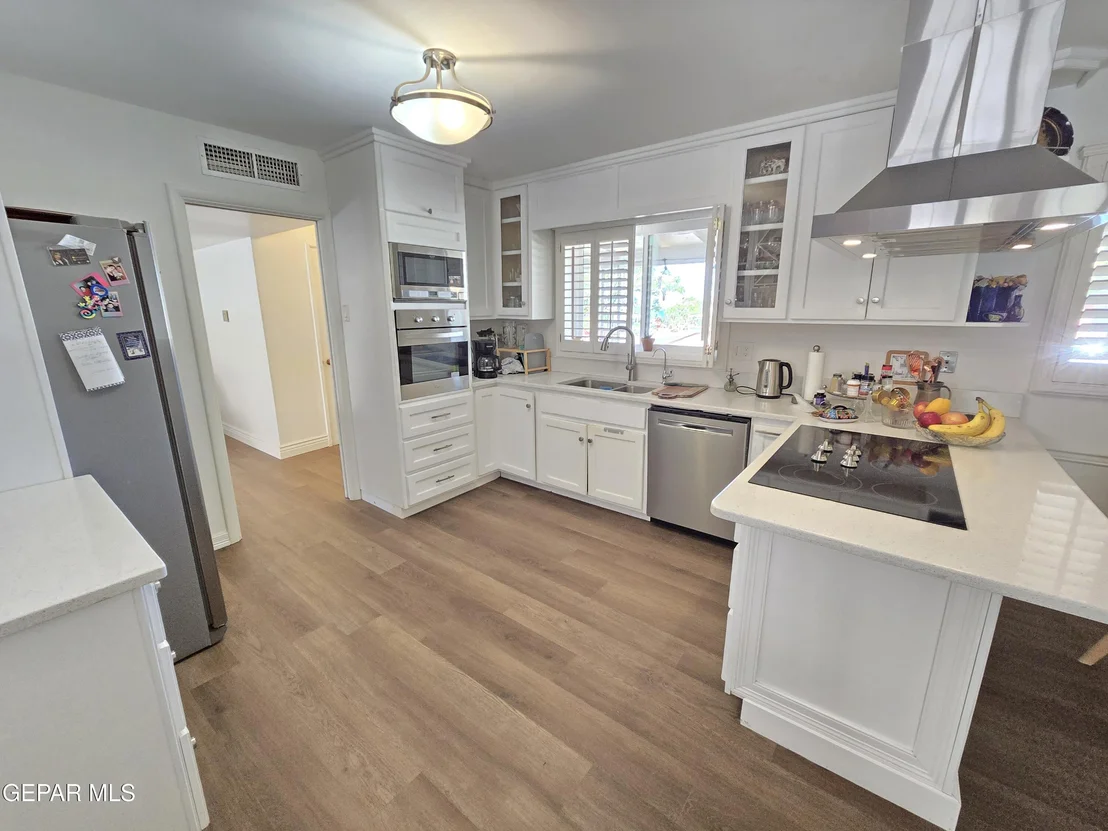 Photo of 4200 BUCKINGHAM Drive