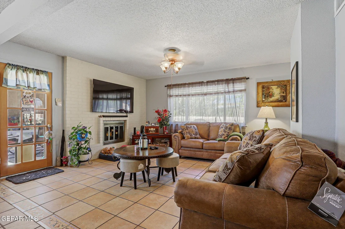 Photo of 309 RIO VERDE Drive
