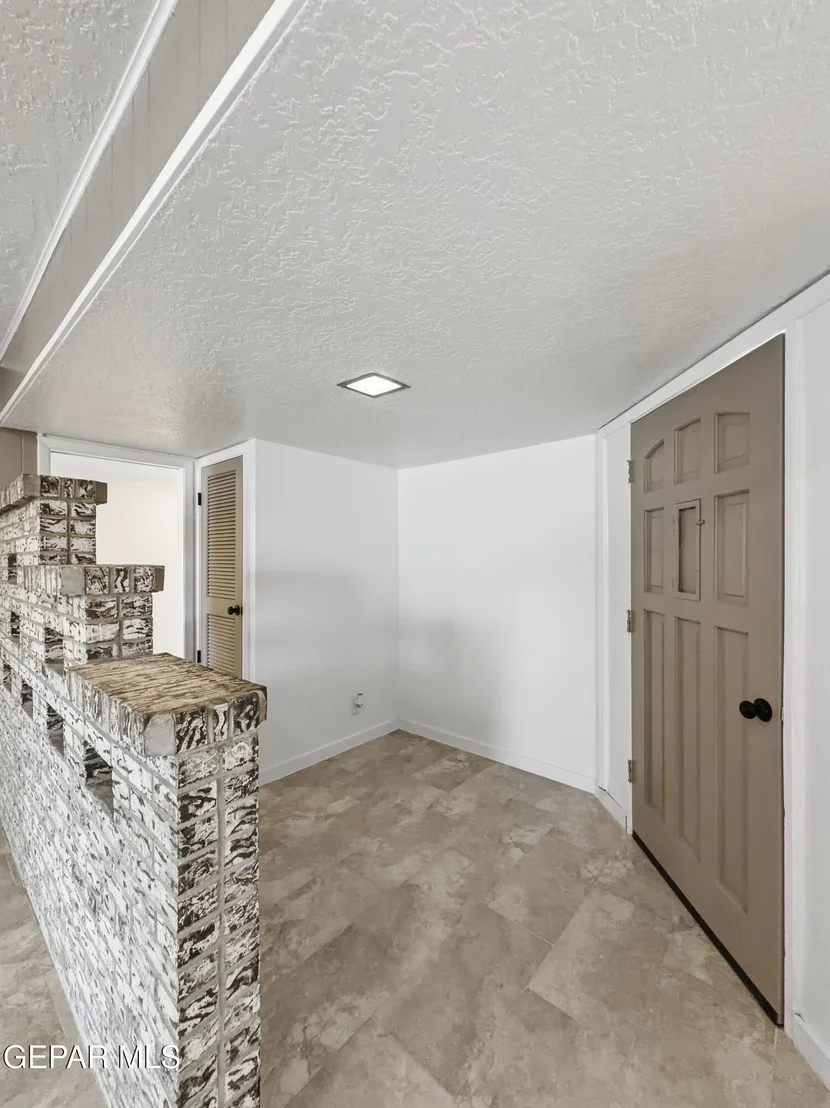 Photo of 5317 CORNELL Avenue