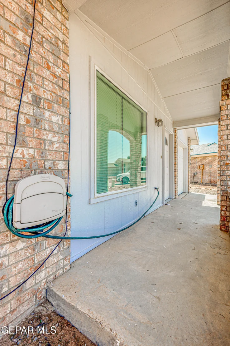 Photo of 665 Orchid Drive