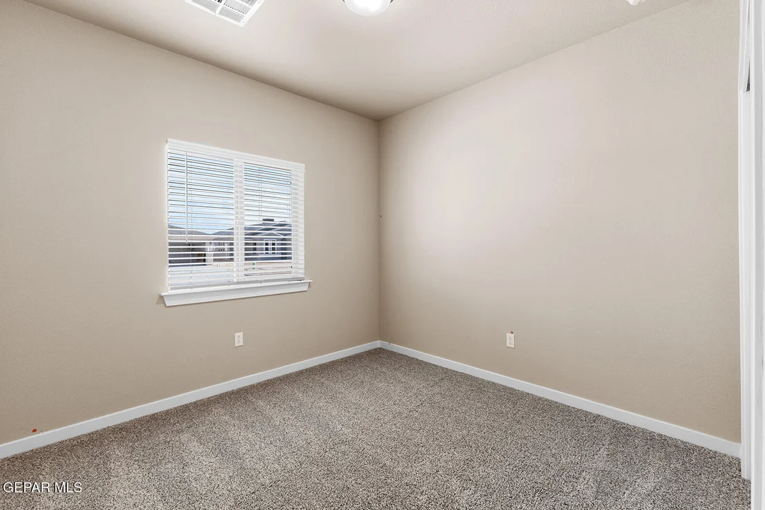 Photo of 929 Nayland Place