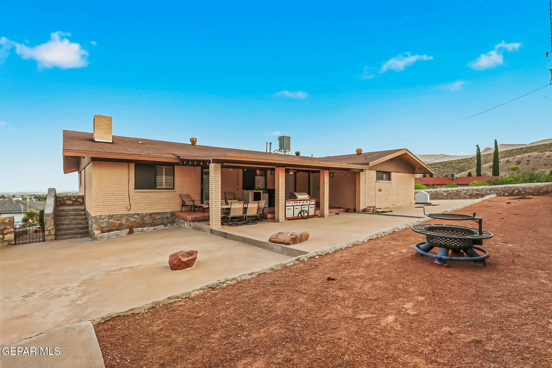 Photo of 3307 MOONLIGHT Avenue