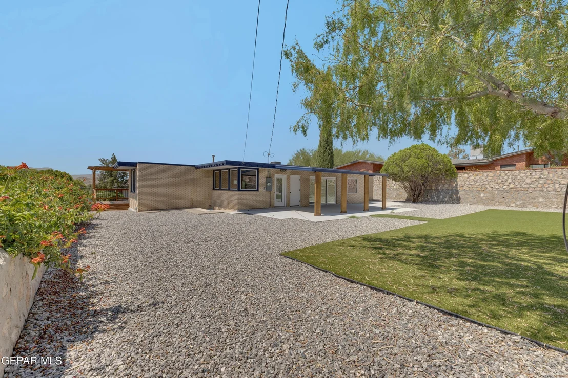 Photo of 4004 Flamingo Drive