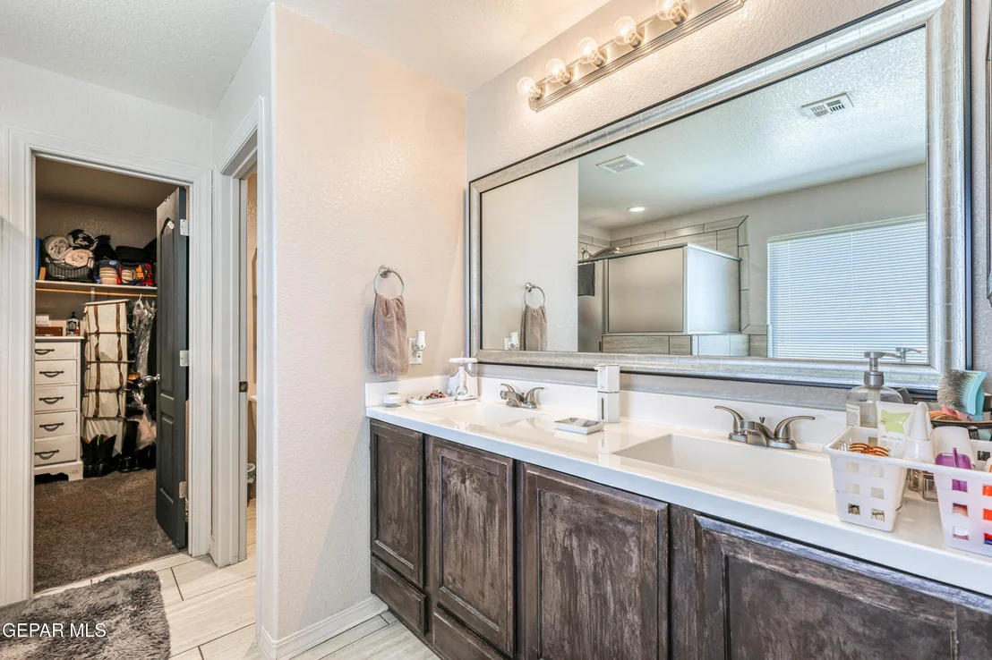 Photo of 6553 GEYSER Drive
