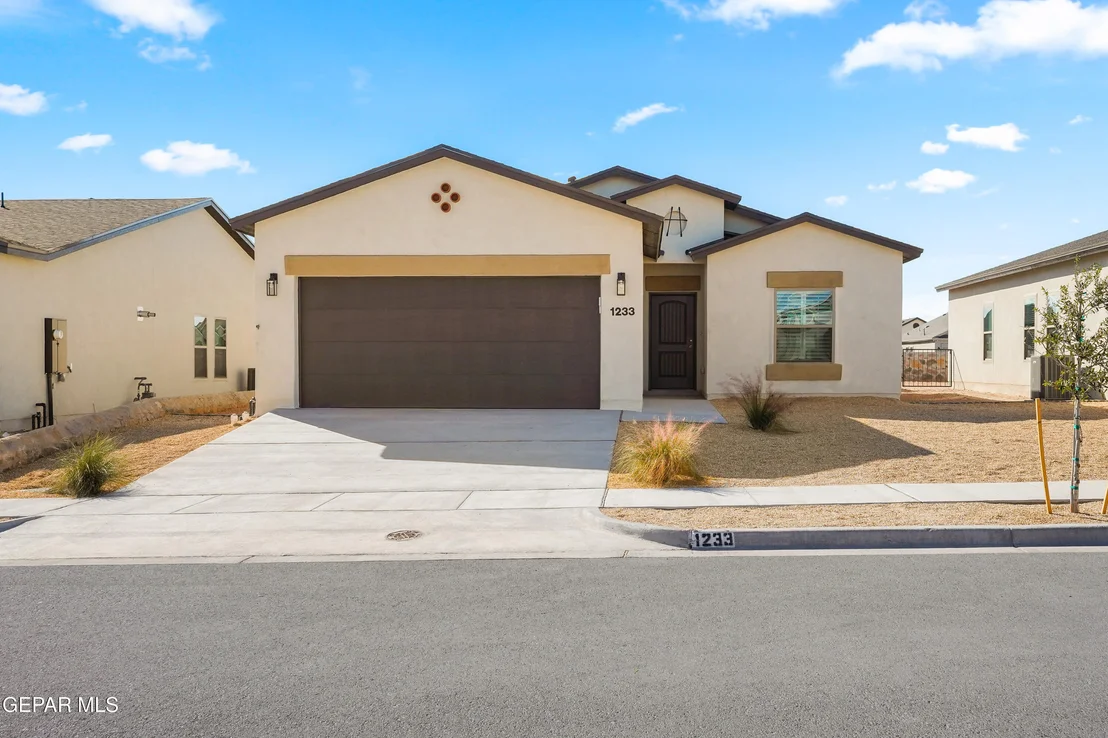 Photo of 13833 Summer Wave Avenue