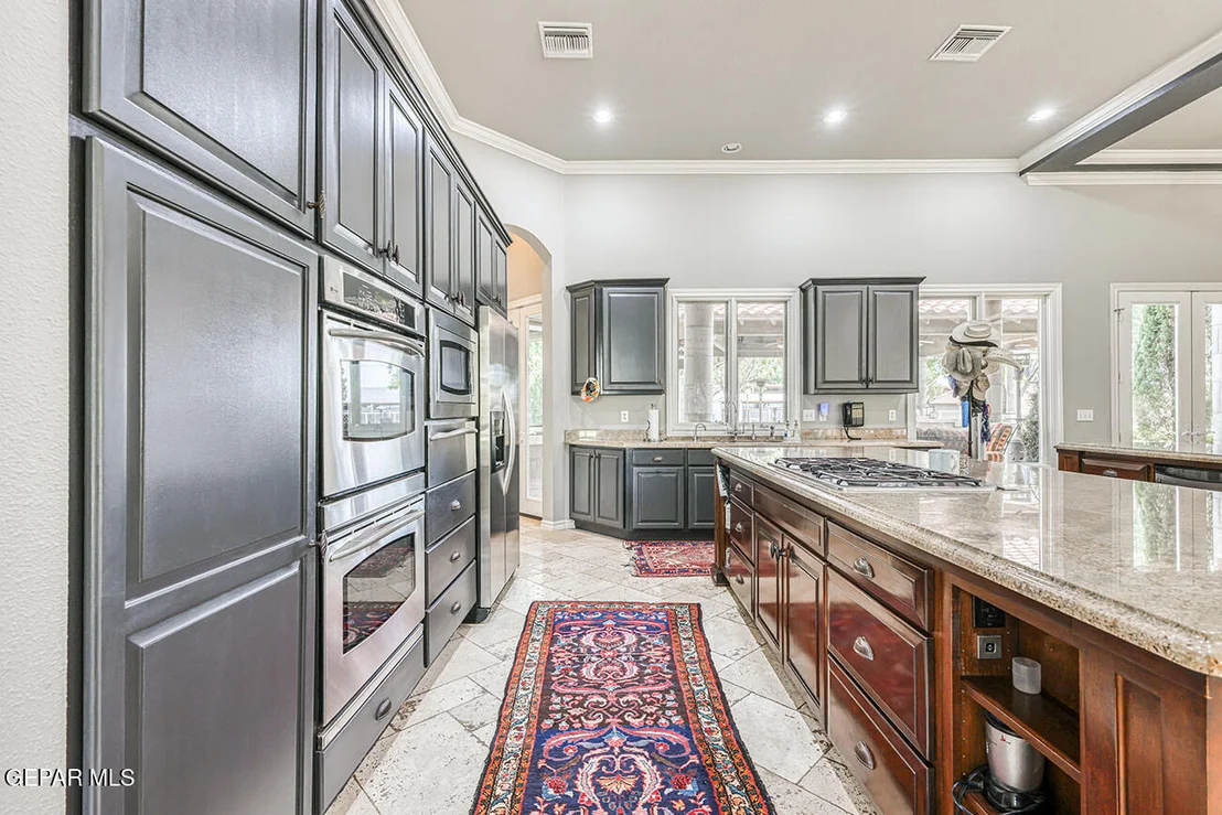Photo of 656 COX Road