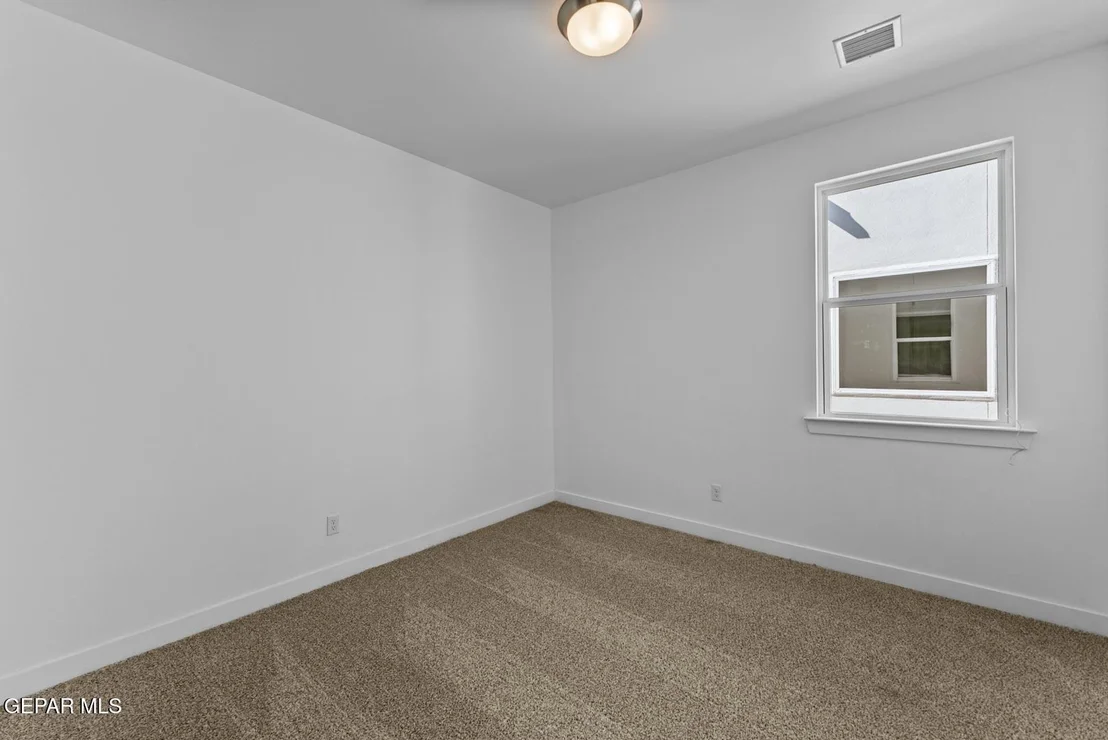 Photo of 13949 Lorenz Avenue