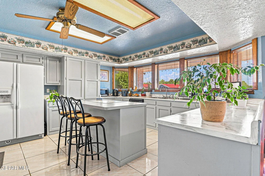 Photo of 125 LA NELL Drive