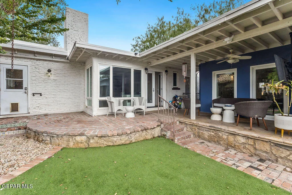 Photo of 808 BLANCHARD Avenue