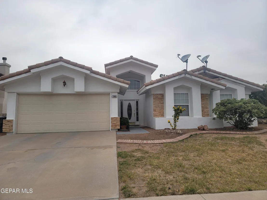 Photo of 1305 TRAIL RIDGE Drive