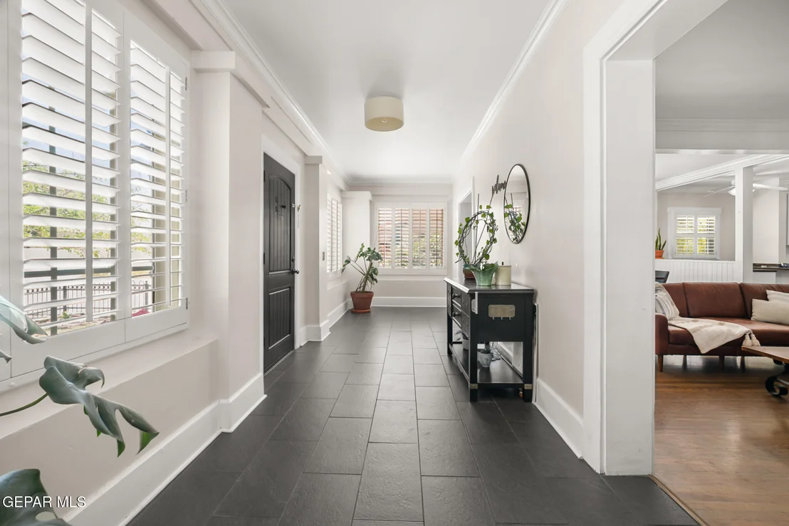 Photo of 1013 PARK Road
