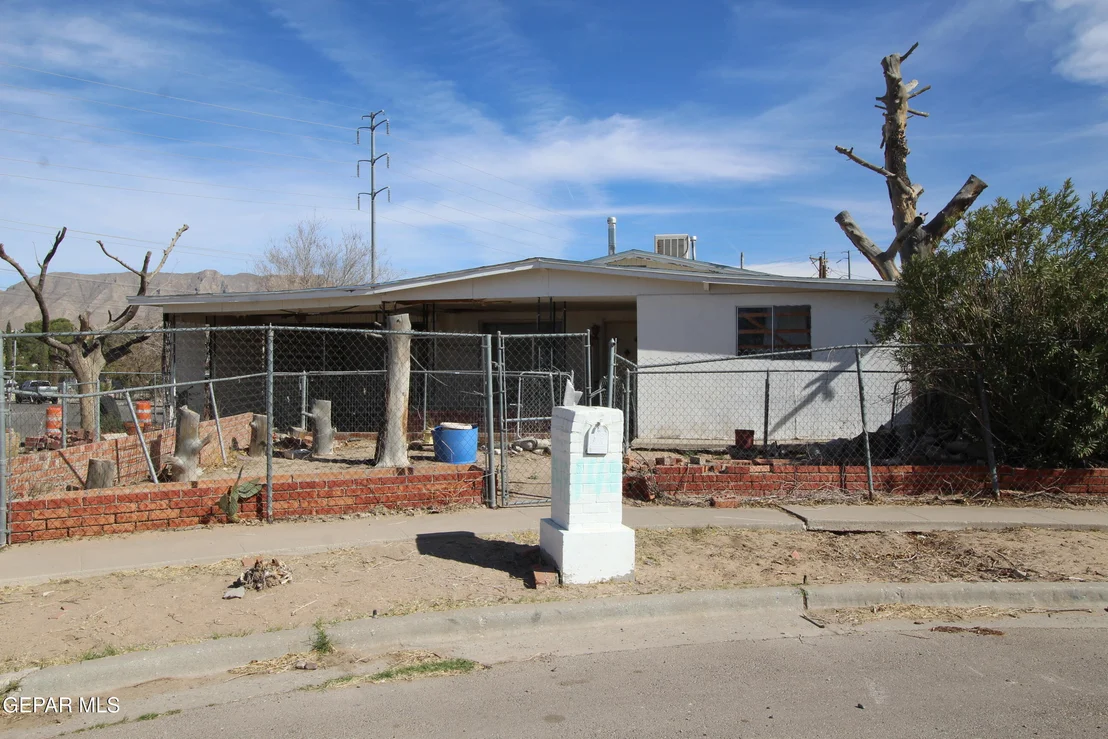 Photo of 148 PACIFIC Drive