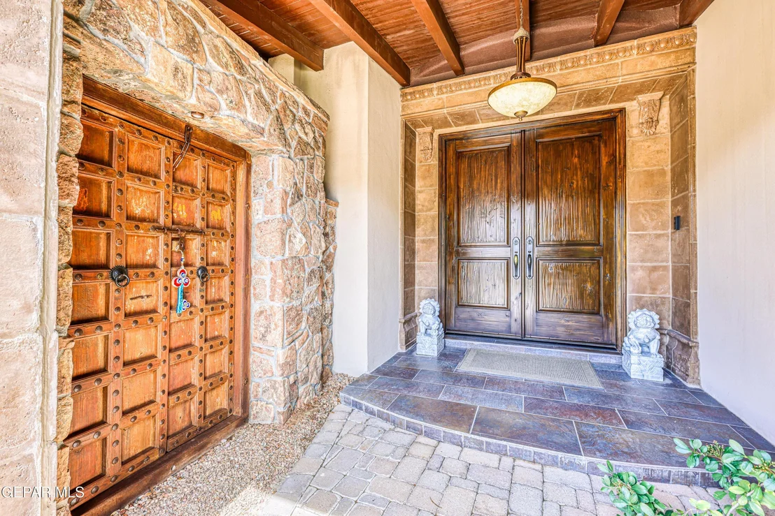 Photo of 6309 VIA SERENA Drive