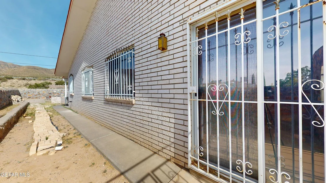 Photo of 6605 MORNINGSIDE Circle