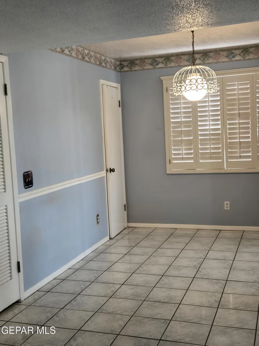 Photo of 1649 LOMALAND Drive