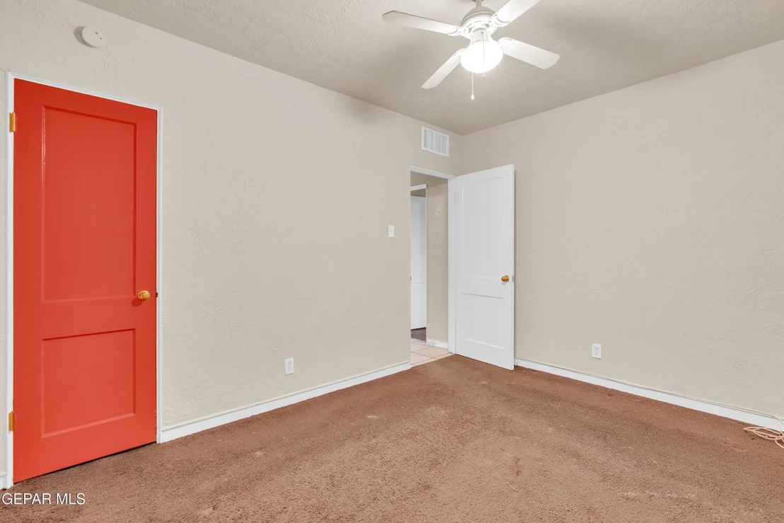 Photo of 800 Raynolds Street
