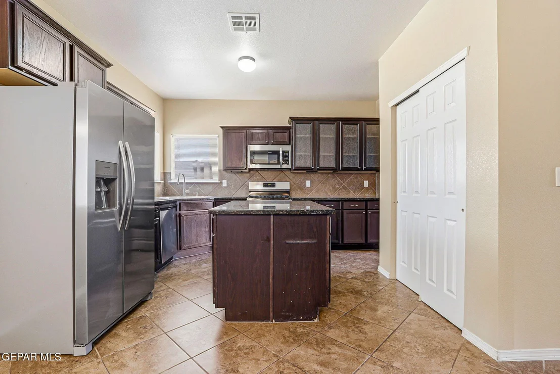 Photo of 14204 OTTER POINT Court