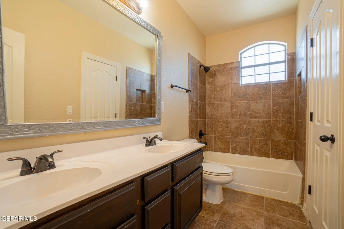 Photo of 3049 LOOKOUT POINT Drive