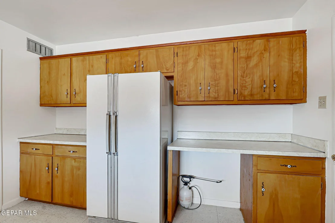 Photo of 4209 NORFOLK Lane