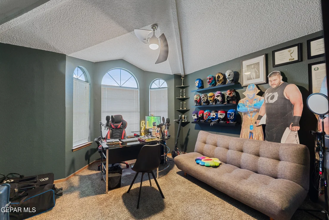 Photo of 6913 Crown Ridge Drive