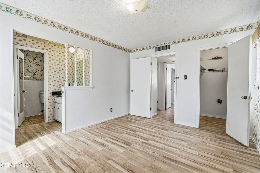 Photo of 2168 SEPTIEMBRE Drive