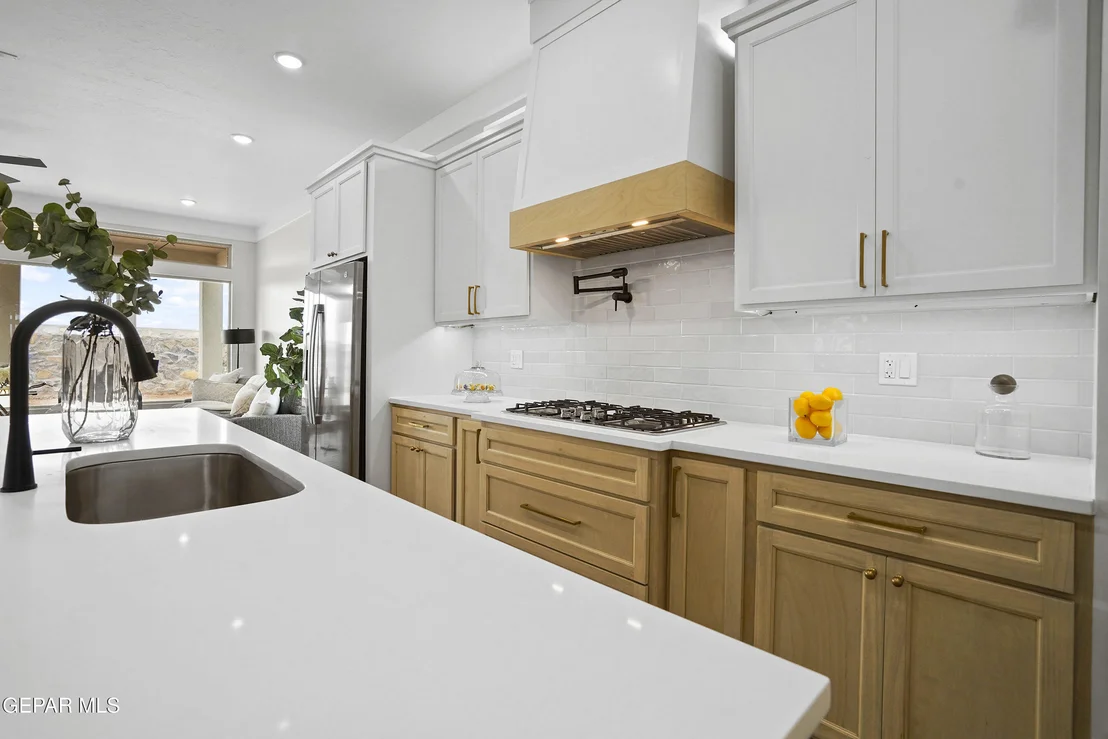 Photo of 15004 Composition Avenue