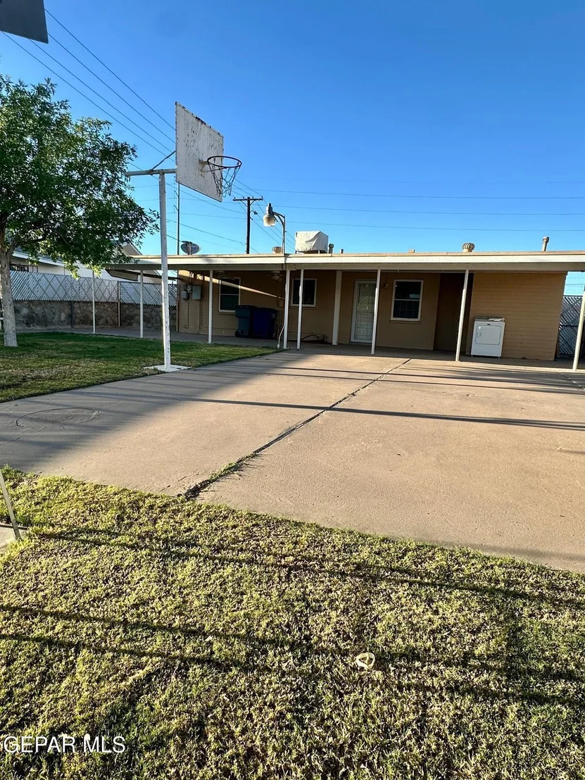 Photo of 7566 MATAMOROS Drive