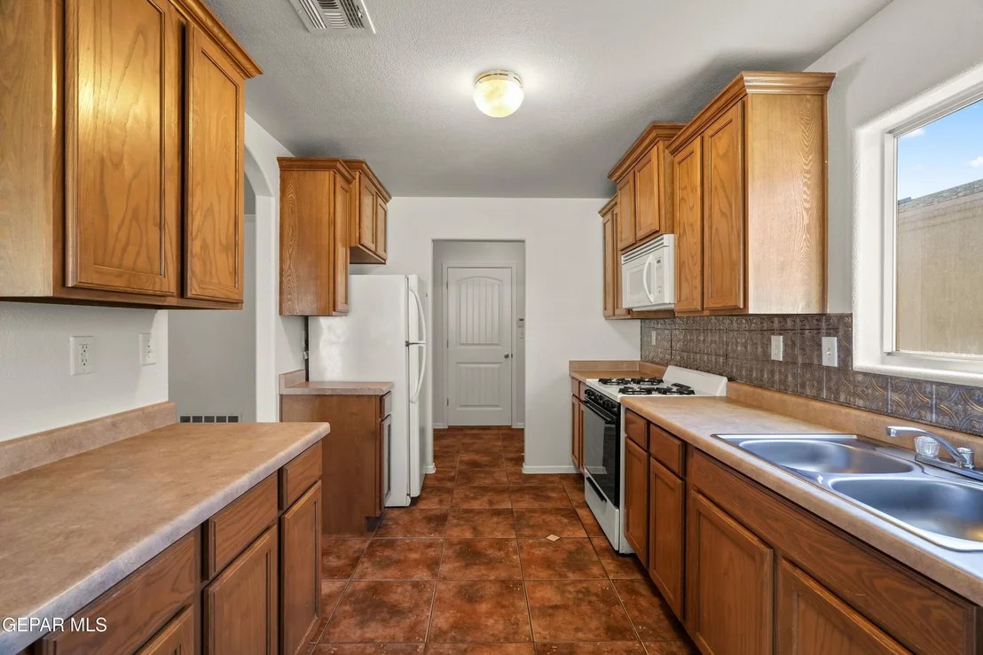 Photo of 14355 SPANISH POINT Drive
