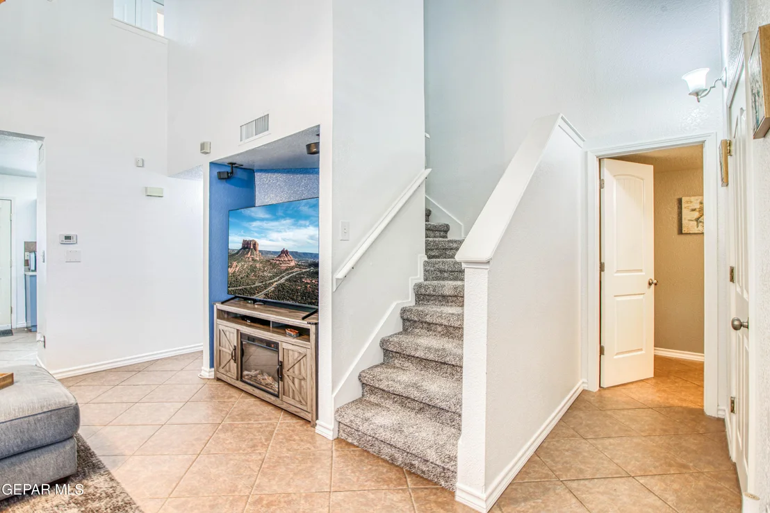 Photo of 6200 KENNETH CAPSHAW Place