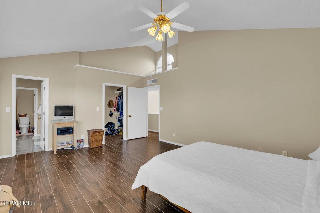 Photo of 1107 SUN RIDGE Drive