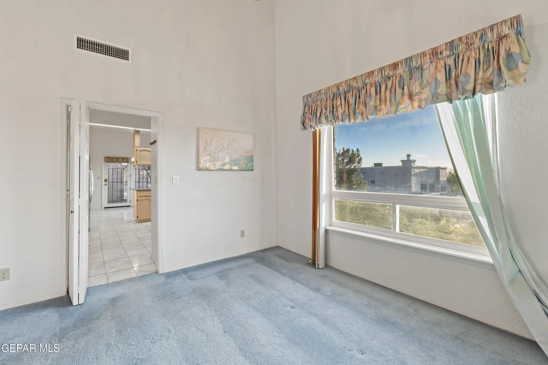 Photo of 401 Sharondale Drive