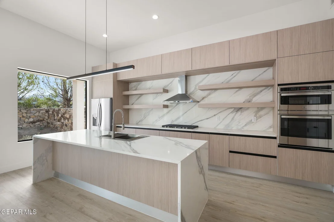Photo of 5024 JARDINES Place