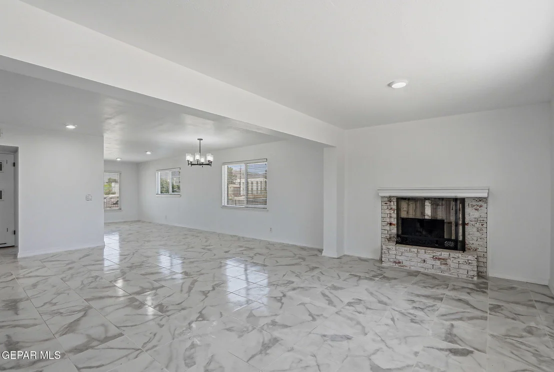 Photo of 9040 DIANA Drive