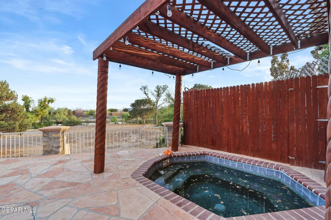 Photo of 11157 LEO COLLINS Drive