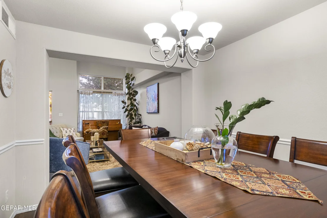 Photo of 6617 PARQUE DEL SOL Drive