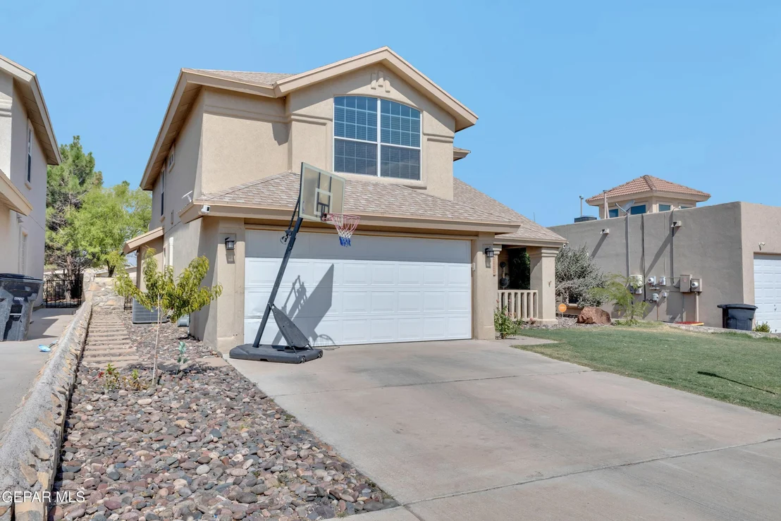 Photo of 717 Teichelkamp Drive