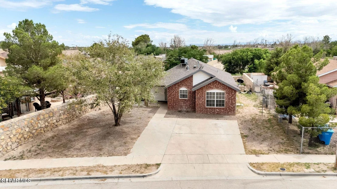 Photo of 1082 Mill Valley Road