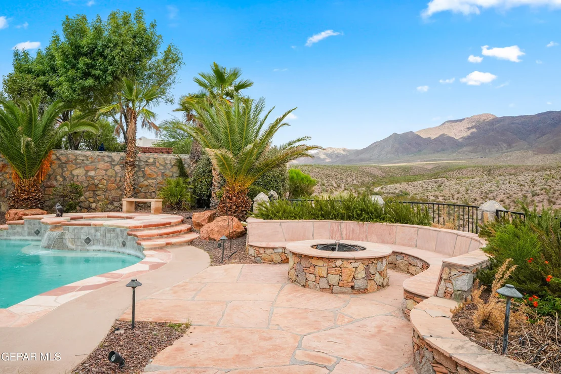 Photo of 6540 CABANA DEL SOL Drive
