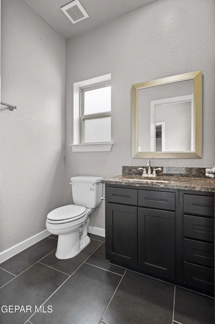 Photo of 937 PENRITH Street
