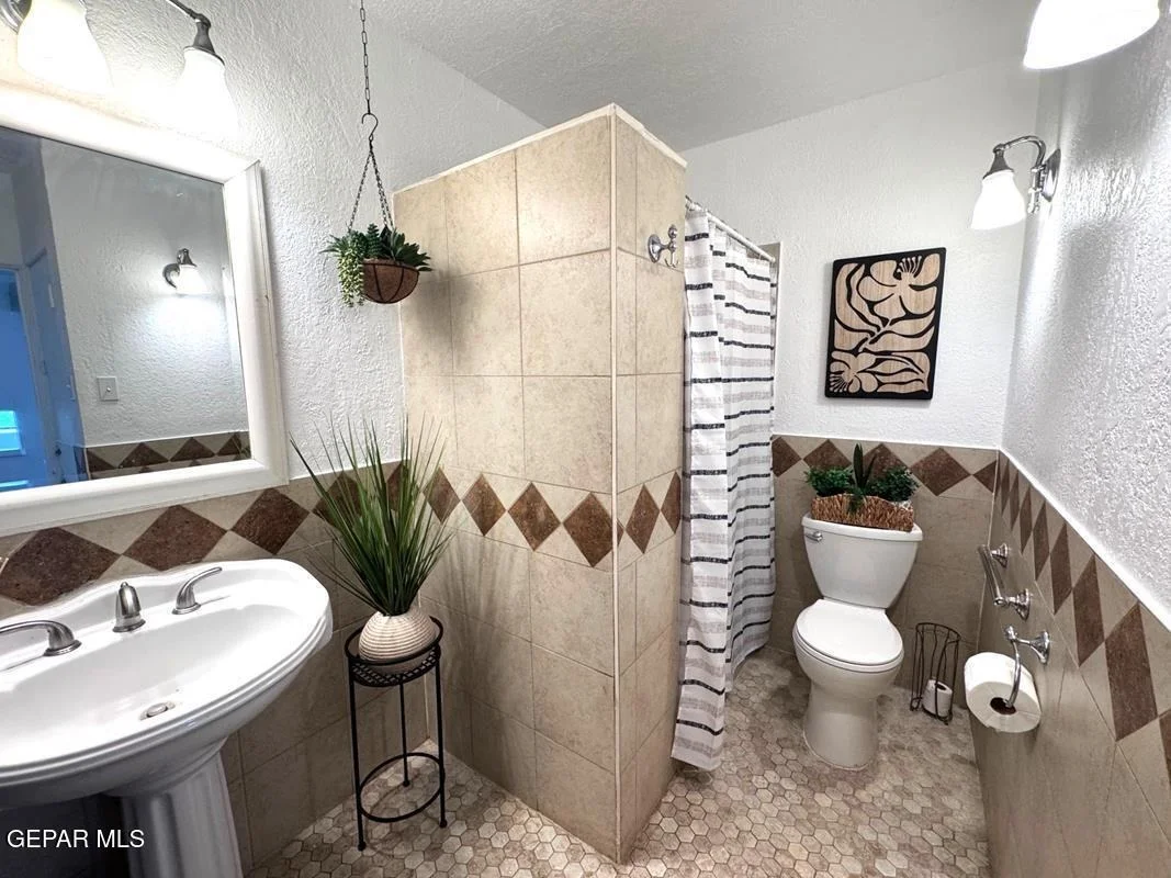 Photo of 837 TURNEY Drive