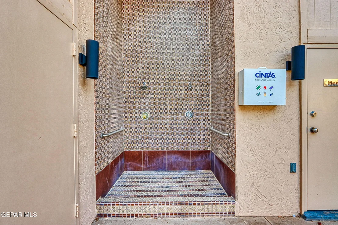 Photo of 1057 LOS JARDINES Circle
