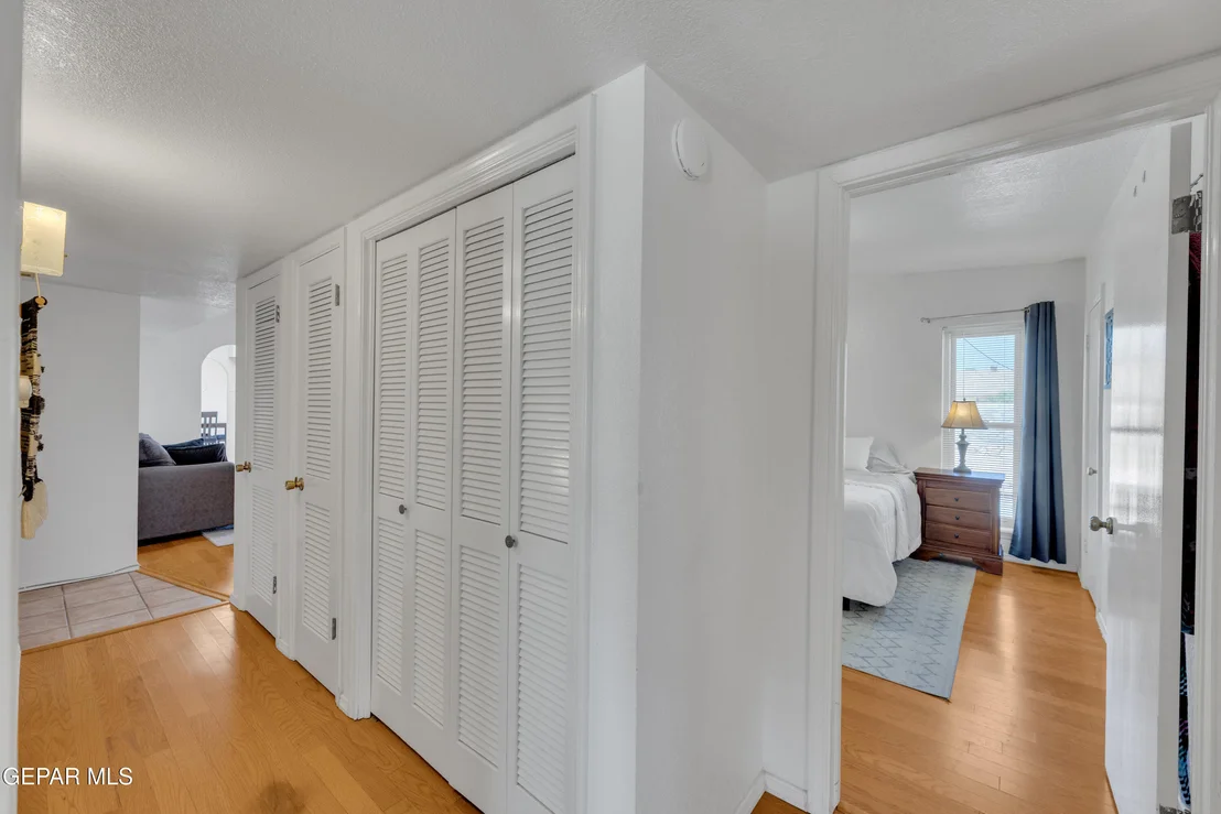 Photo of 10305 ASHWOOD Drive