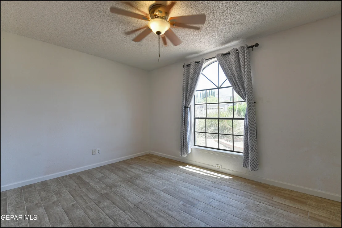 Photo of 829 DULCE TIERRA Drive