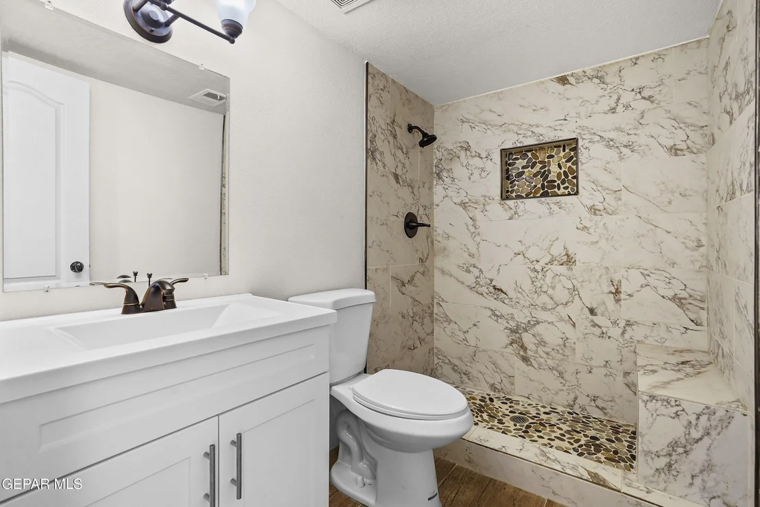 Photo of 3085 KINGS CROWN Place